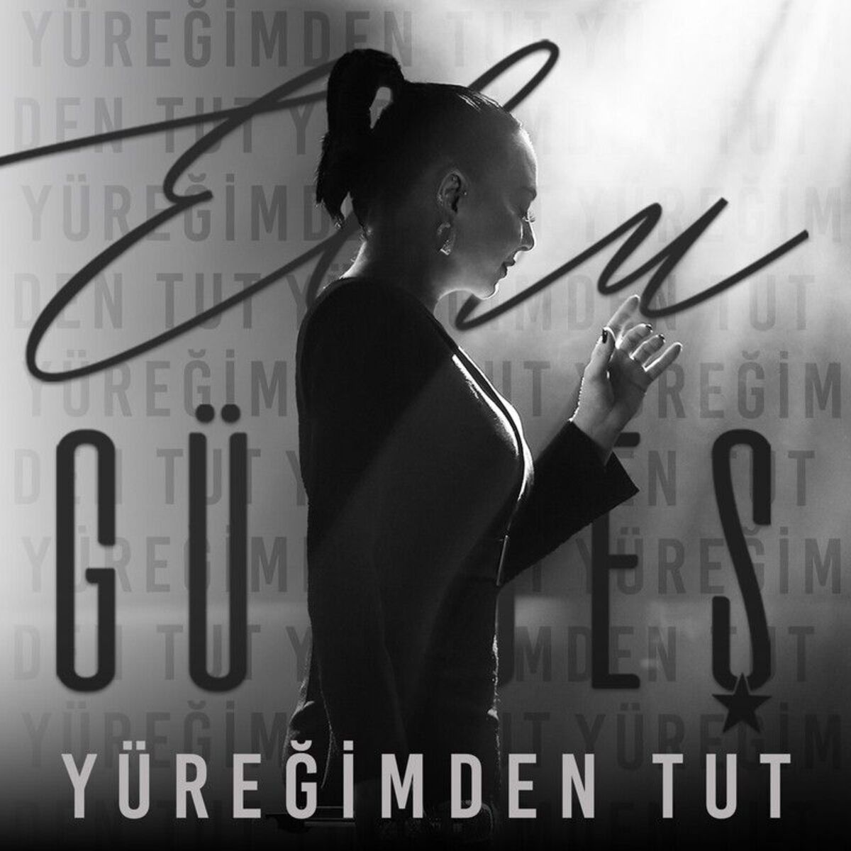 دانلود آهنگ جدید Ebru Gundes به نام Yuregimden Tut