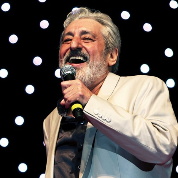 Ebi - Setareh Donbaledar (Live) [musicmim.com]